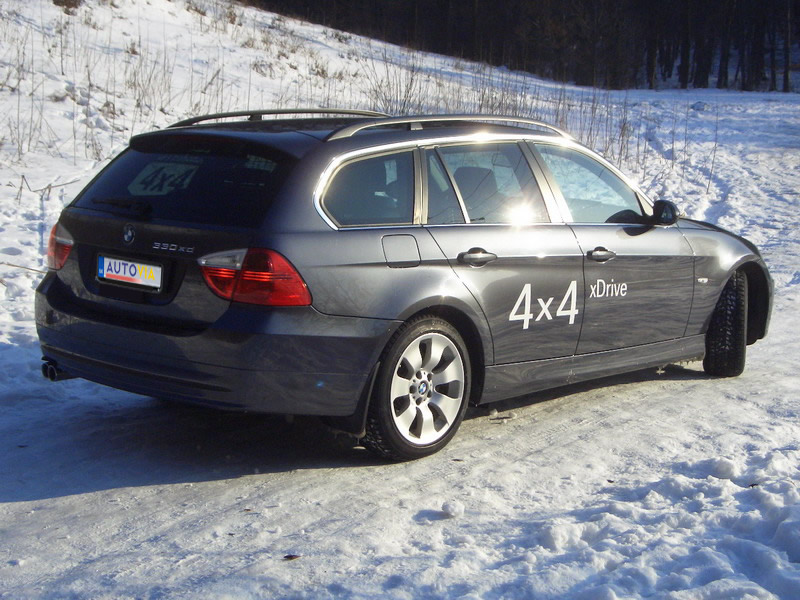 Test BMW 330xd Touring portov kombi ktor sa neboj zimy